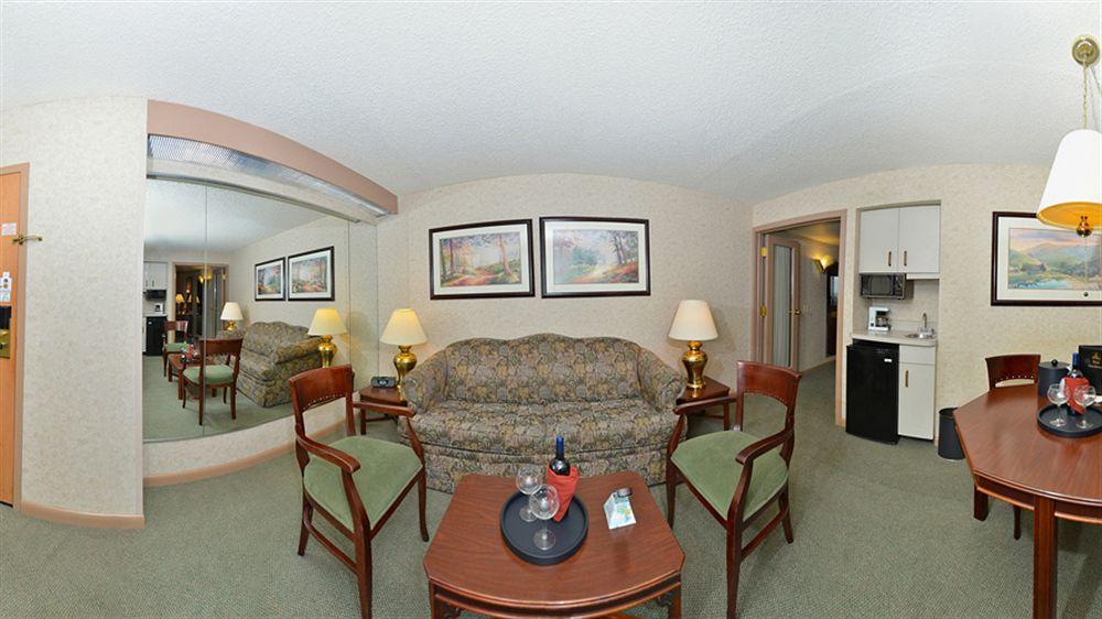 Holiday Inn Wilkes Barre - East Mountain, An Ihg Hotel Dış mekan fotoğraf